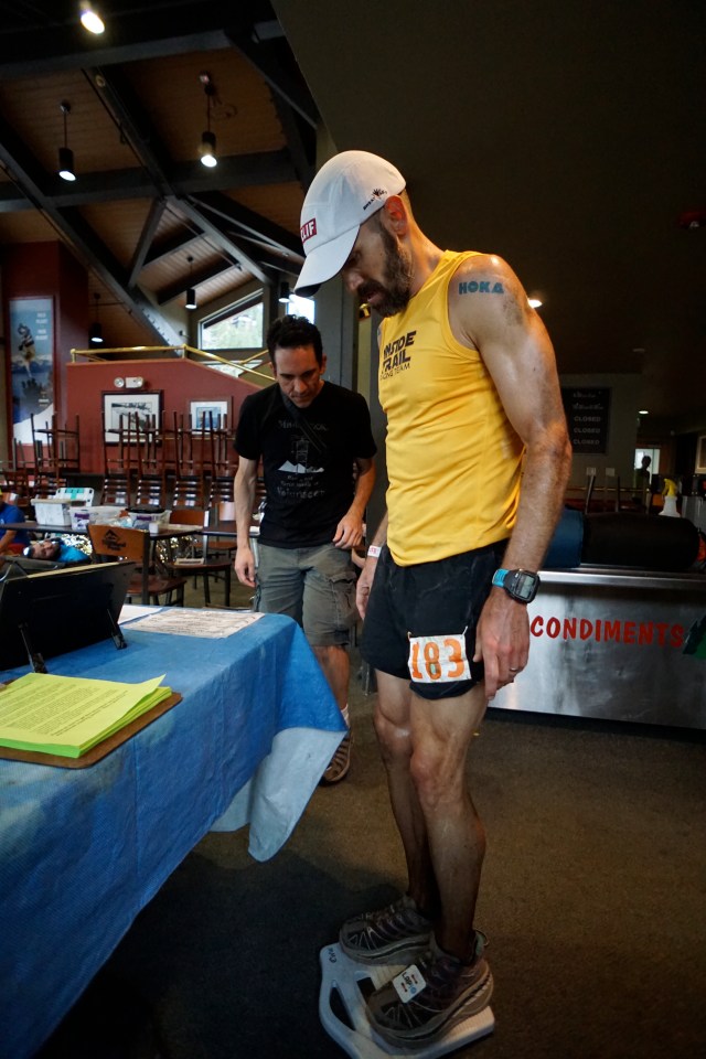 Diamond Peak weigh-in (mile 80 weigh-in). Photo courtesy of Gary Wang.